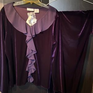 Jaclyn Smith ladies purple outfit XL ,NWT